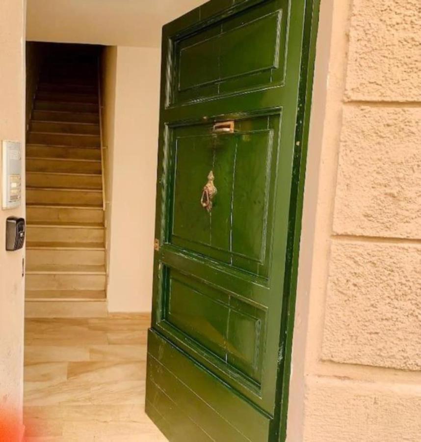 Appartamento Cagliari Centro Con Vista Sul Porto المظهر الخارجي الصورة